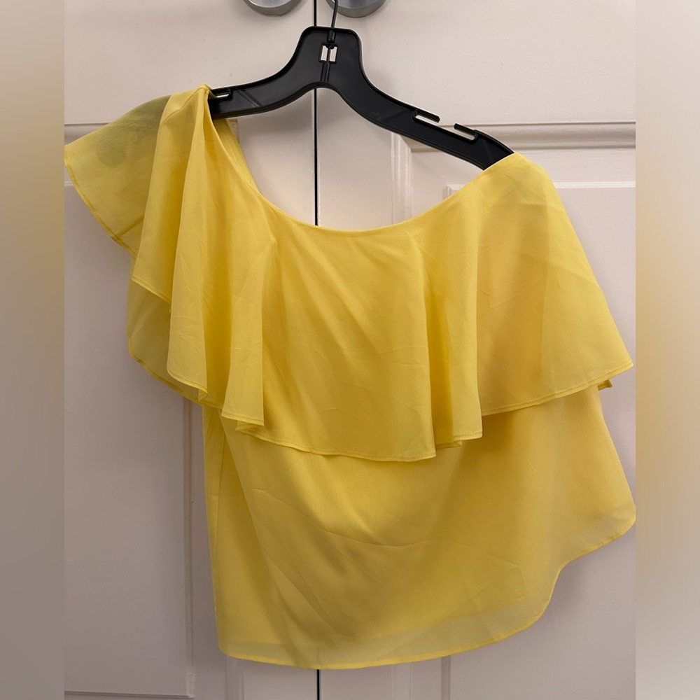 Alice + Olivia one shoulder yellow blouse